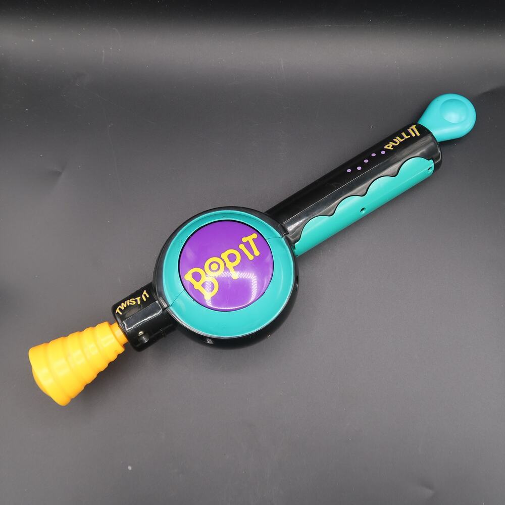 Vintage Hasbro Bop It Handheld Electronic Game 1996 Works